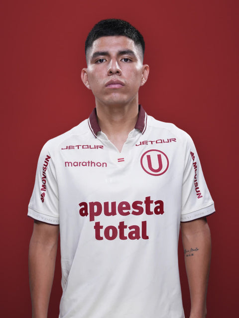 Piero Quispe, dorsal 39